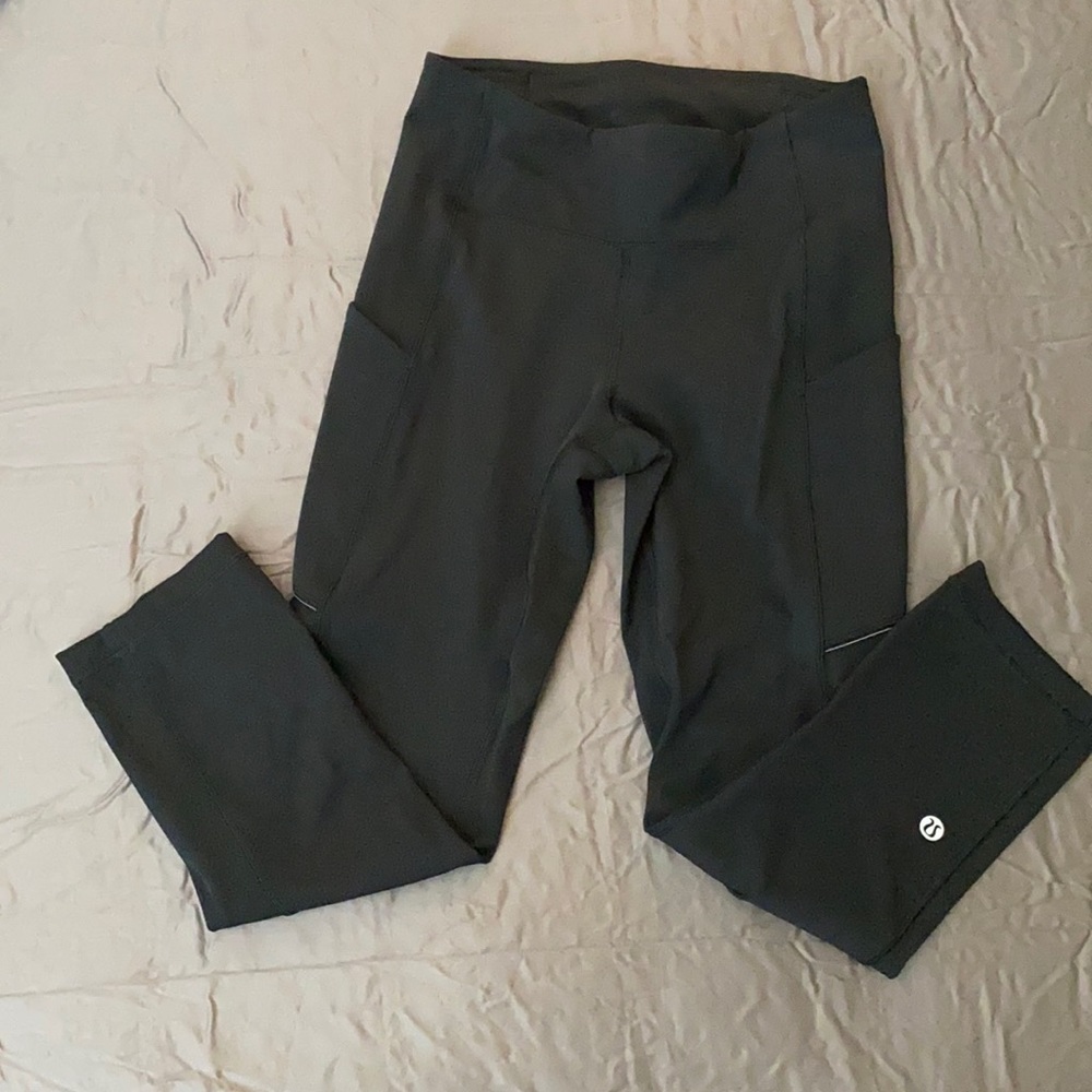 Lululemon Cropped High Rise Leggings